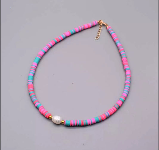 Clay pearl necklace (hot pink with green)