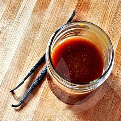 Vanilla Caramel Candle with lid